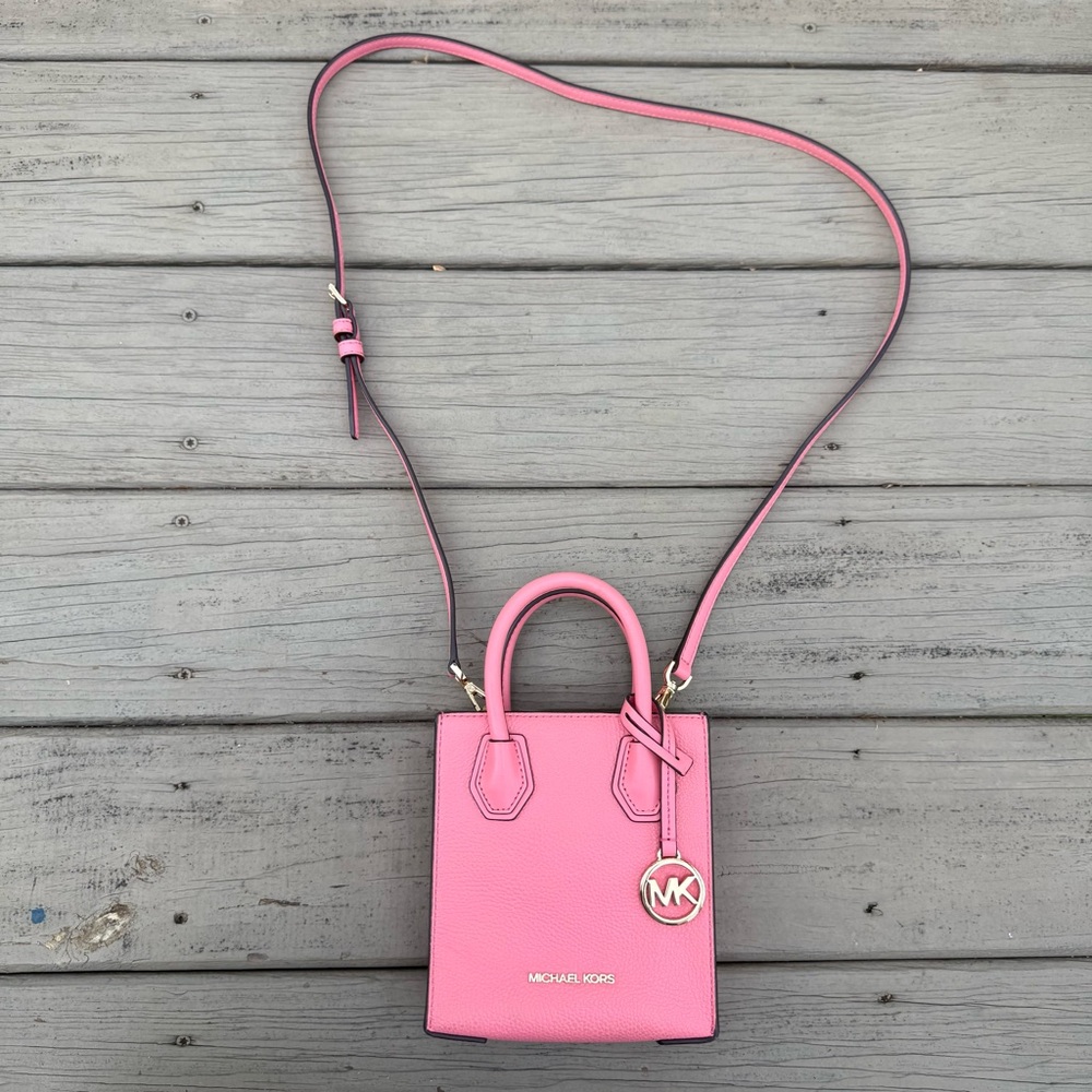 Michael Kors Mercer Crossbody Bag Purse in Tea Rose Pink Leather - Picture 2 of 16